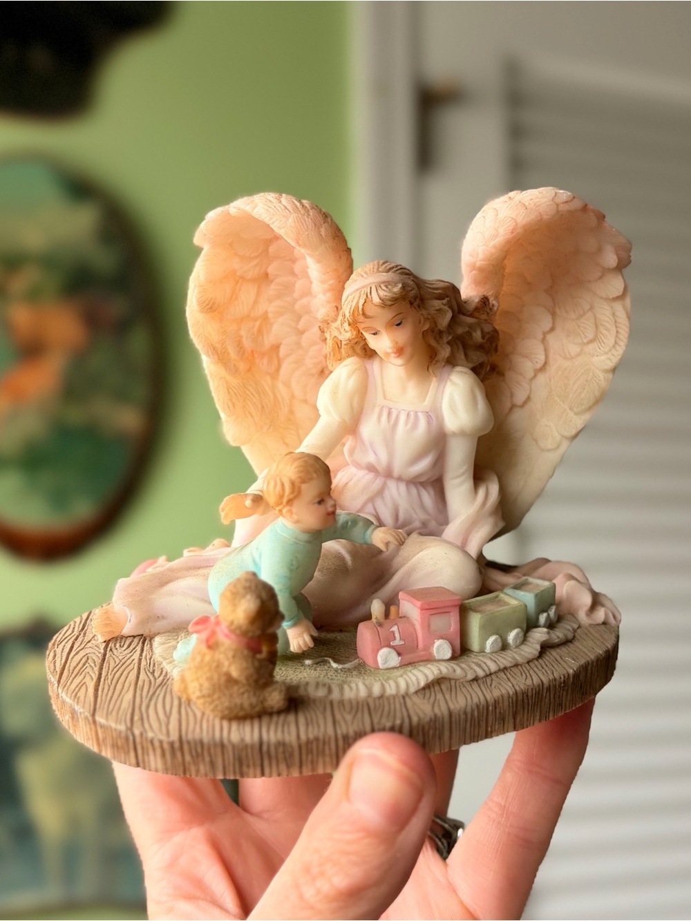 Heavenly Guardian Angel Figurine Baby in Pastel Seraphin Classics Roman, Inc.
